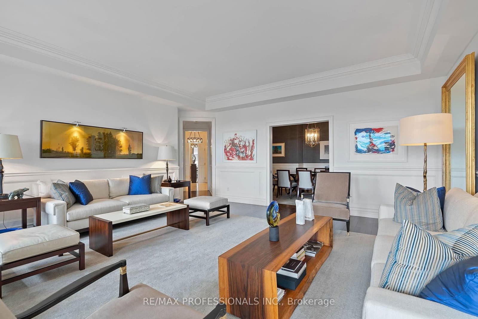 99 Avenue Road, Unit SUBPH3 thumbnail 13