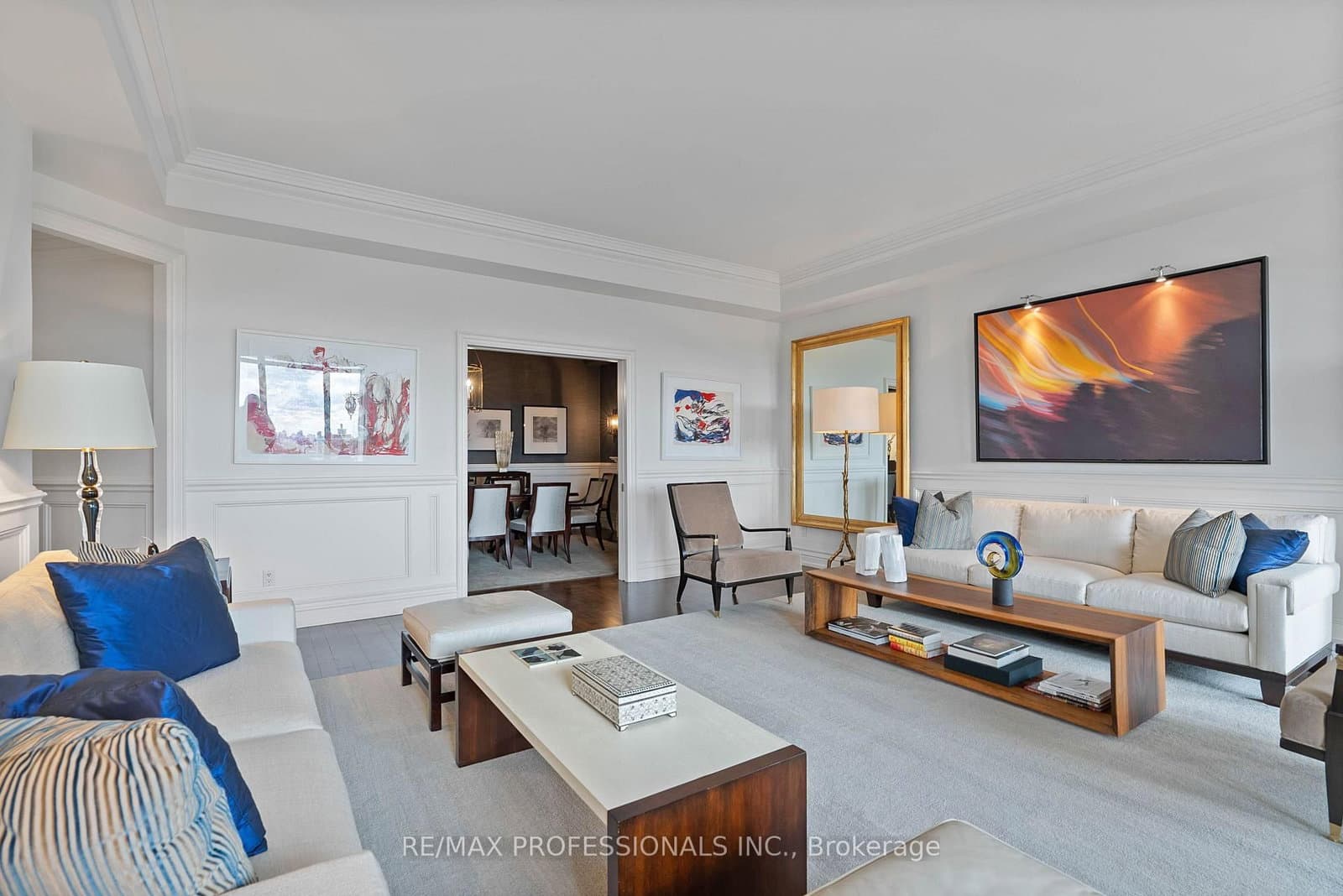 99 Avenue Road, Unit SUBPH3 thumbnail 14