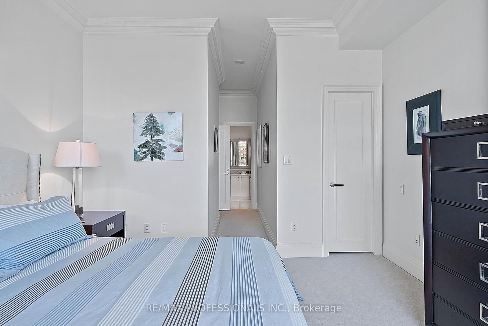 99 Avenue Road, Unit SUBPH3 thumbnail 41