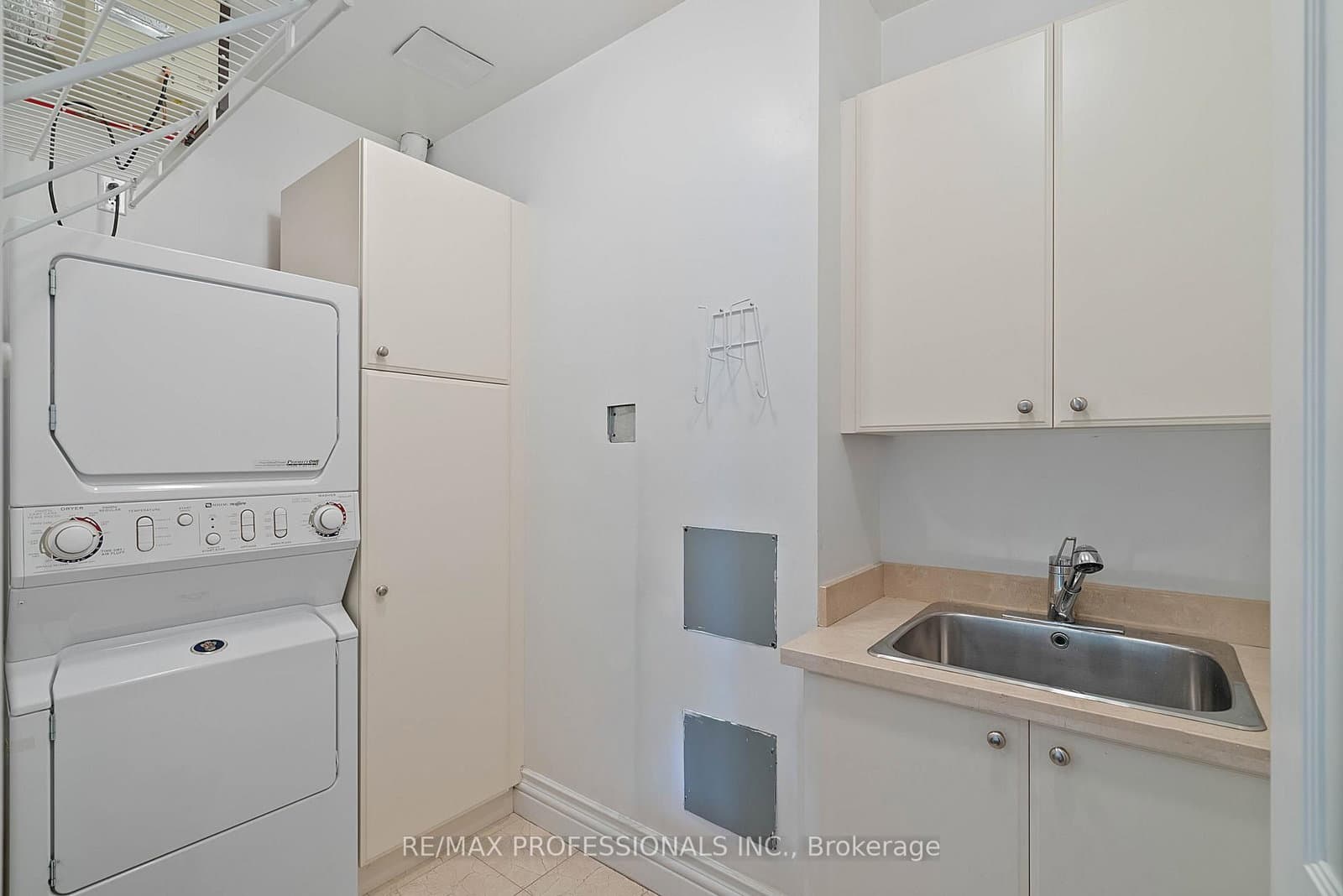 99 Avenue Road, Unit SUBPH3 thumbnail 45