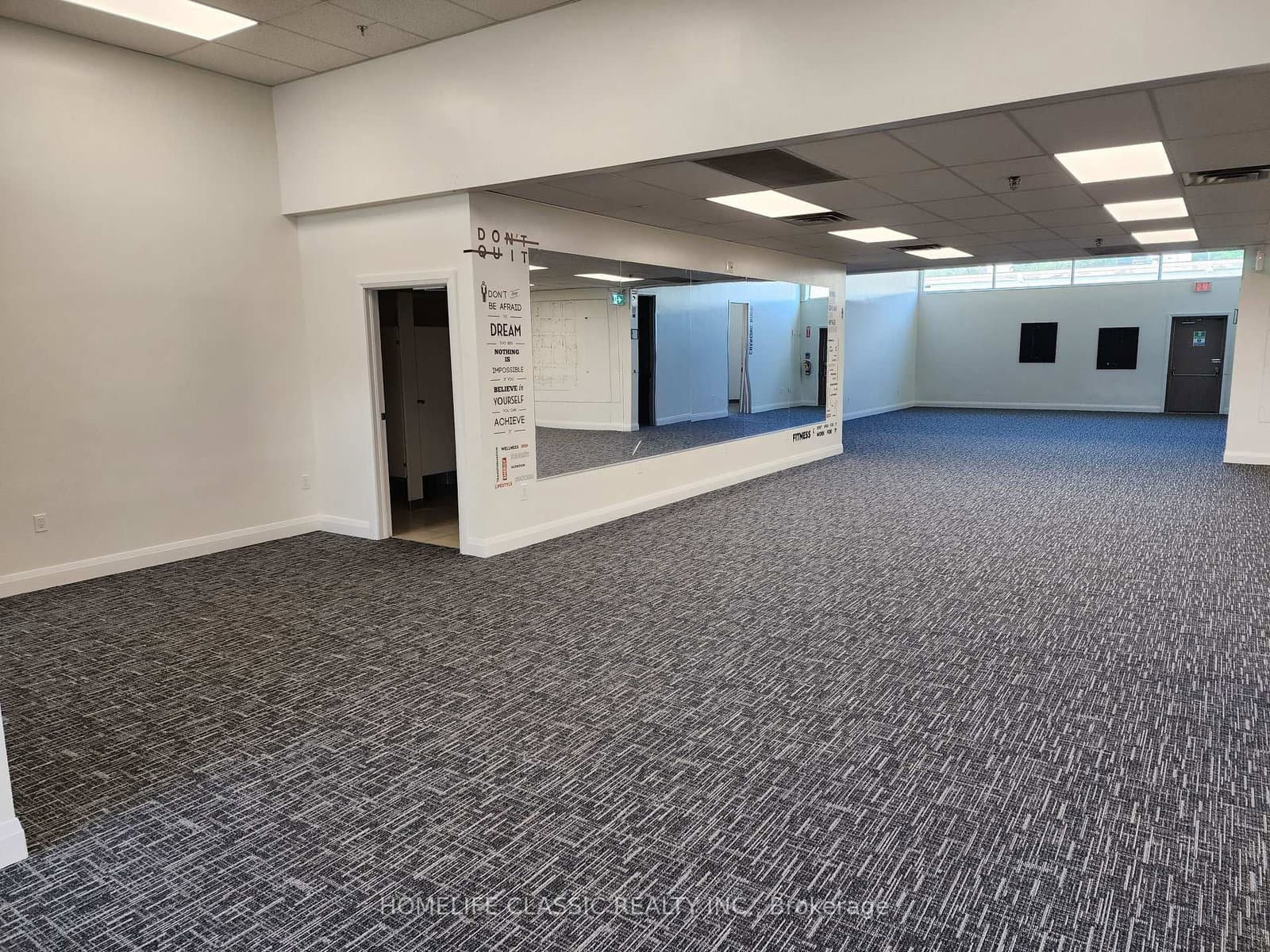 64 Prince Andrew Place, Unit 2 thumbnail 5