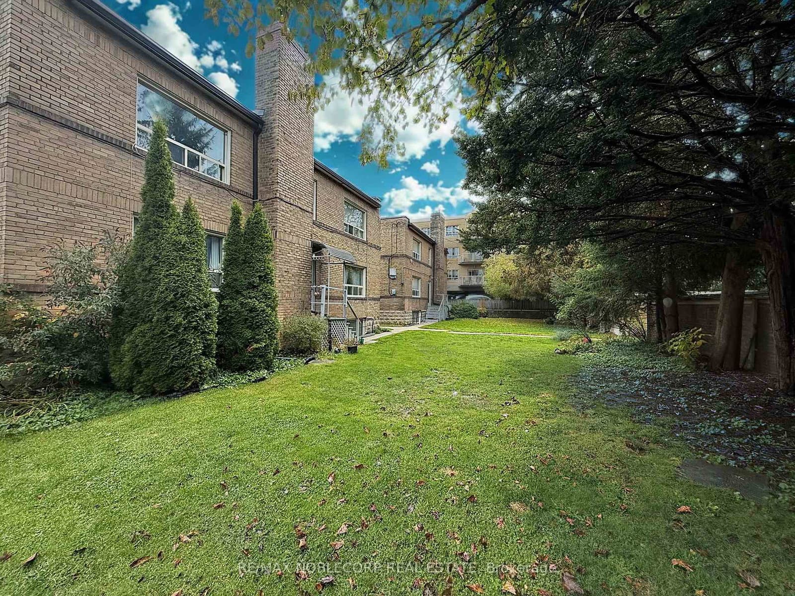1377 Bayview Avenue, Unit 1 thumbnail 12