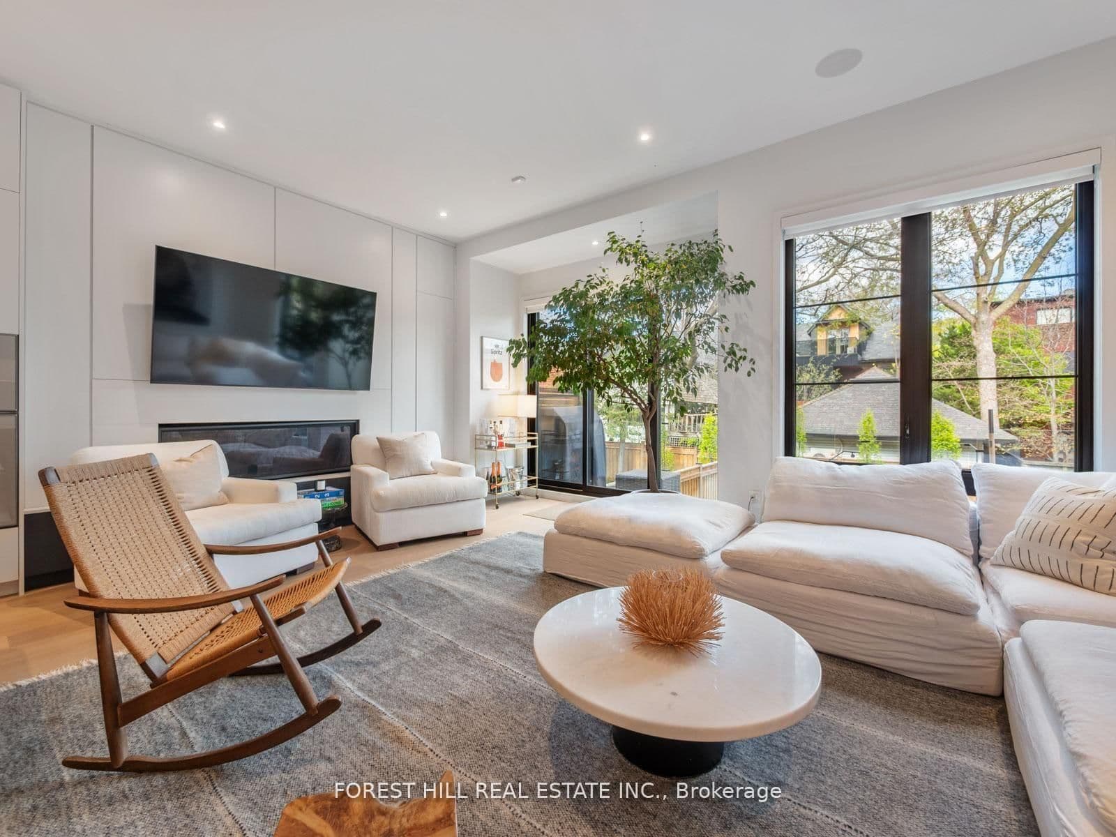77 Kendal Avenue thumbnail 16