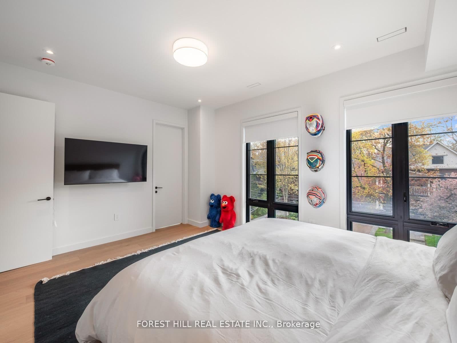 77 Kendal Avenue thumbnail 25