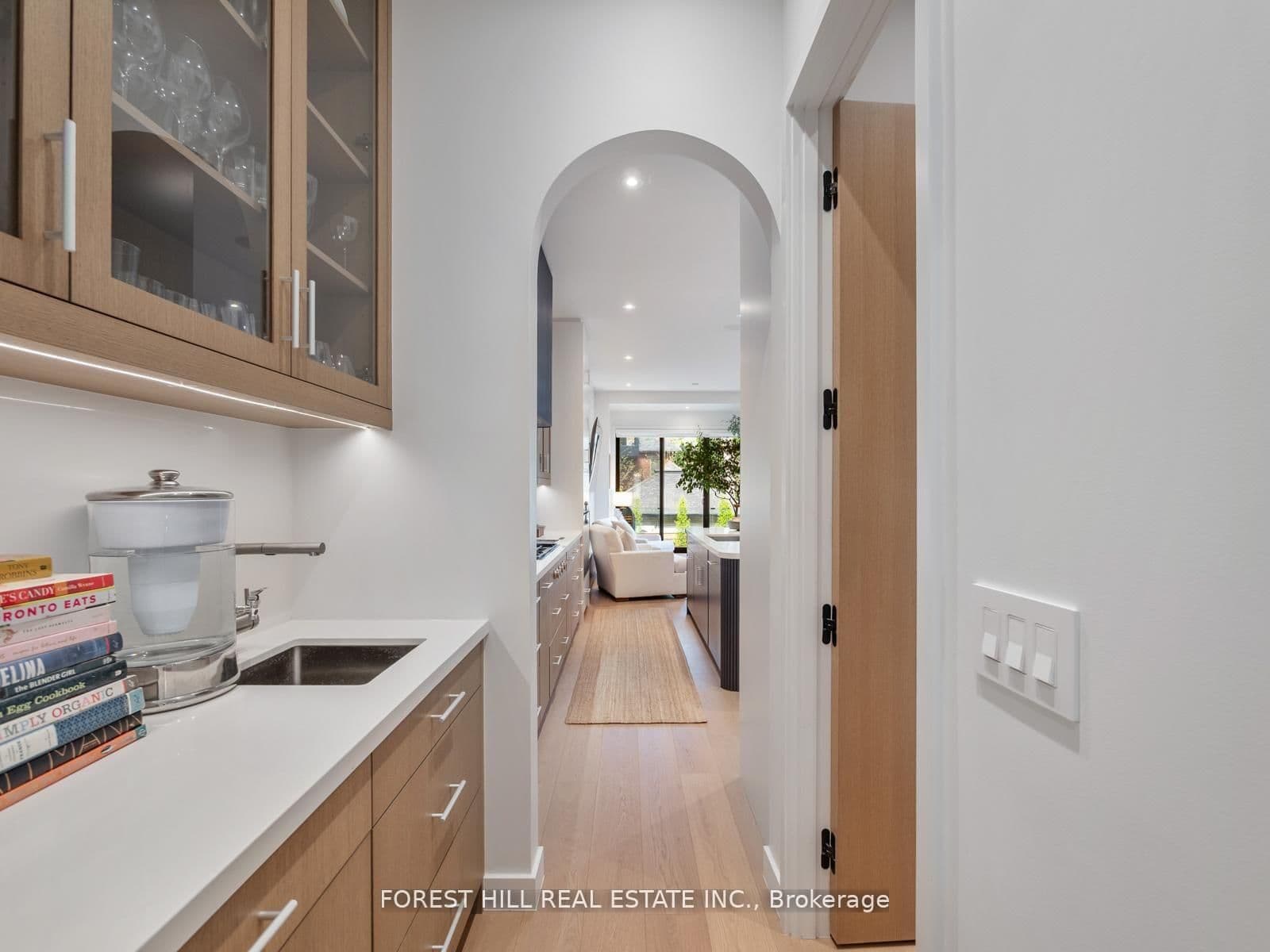77 Kendal Avenue thumbnail 8