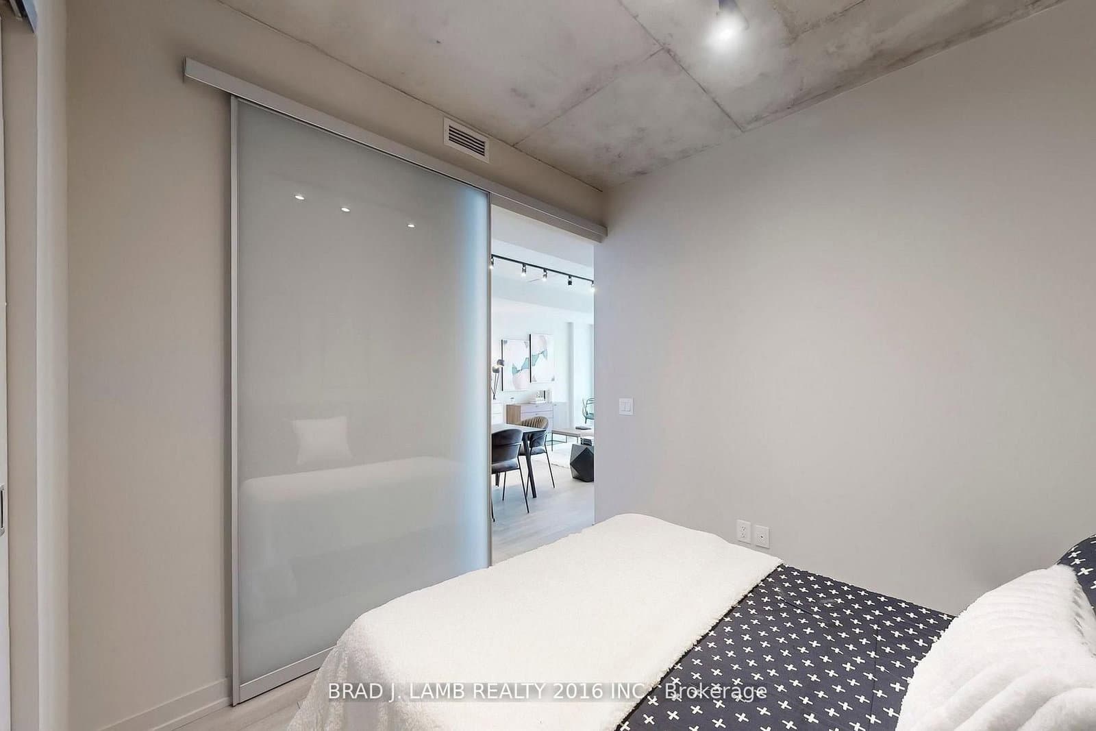 458 Richmond Street W, Unit 1207 thumbnail 28