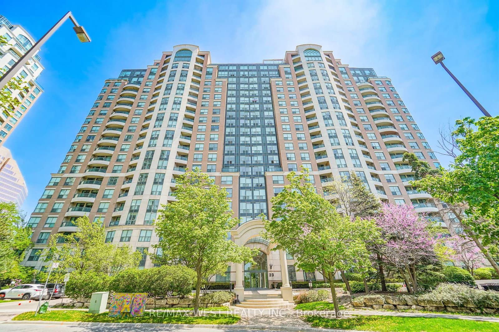 #2105 - 23 Lorraine Drive
