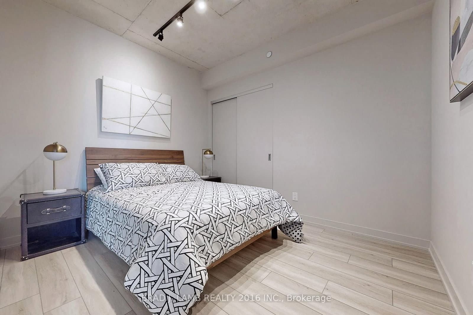 458 Richmond Street W, Unit 1601 thumbnail 15