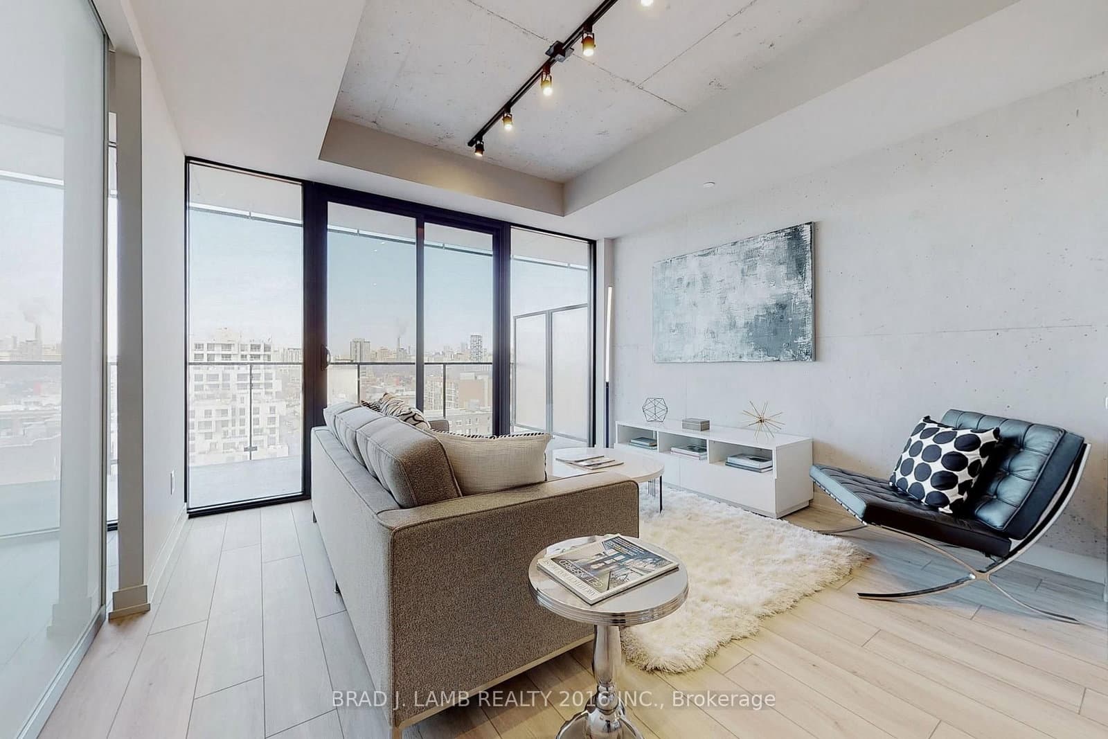 458 Richmond Street W, Unit 1601 thumbnail 2