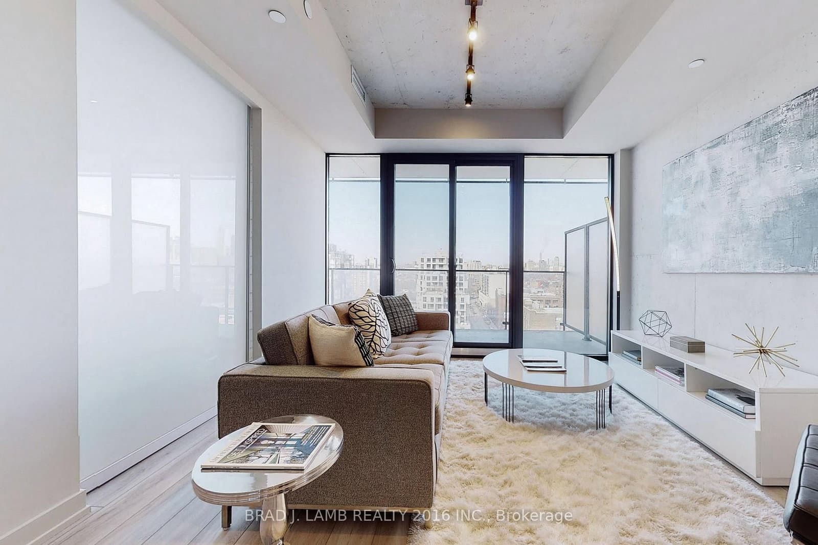 458 Richmond Street W, Unit 1601 thumbnail 3