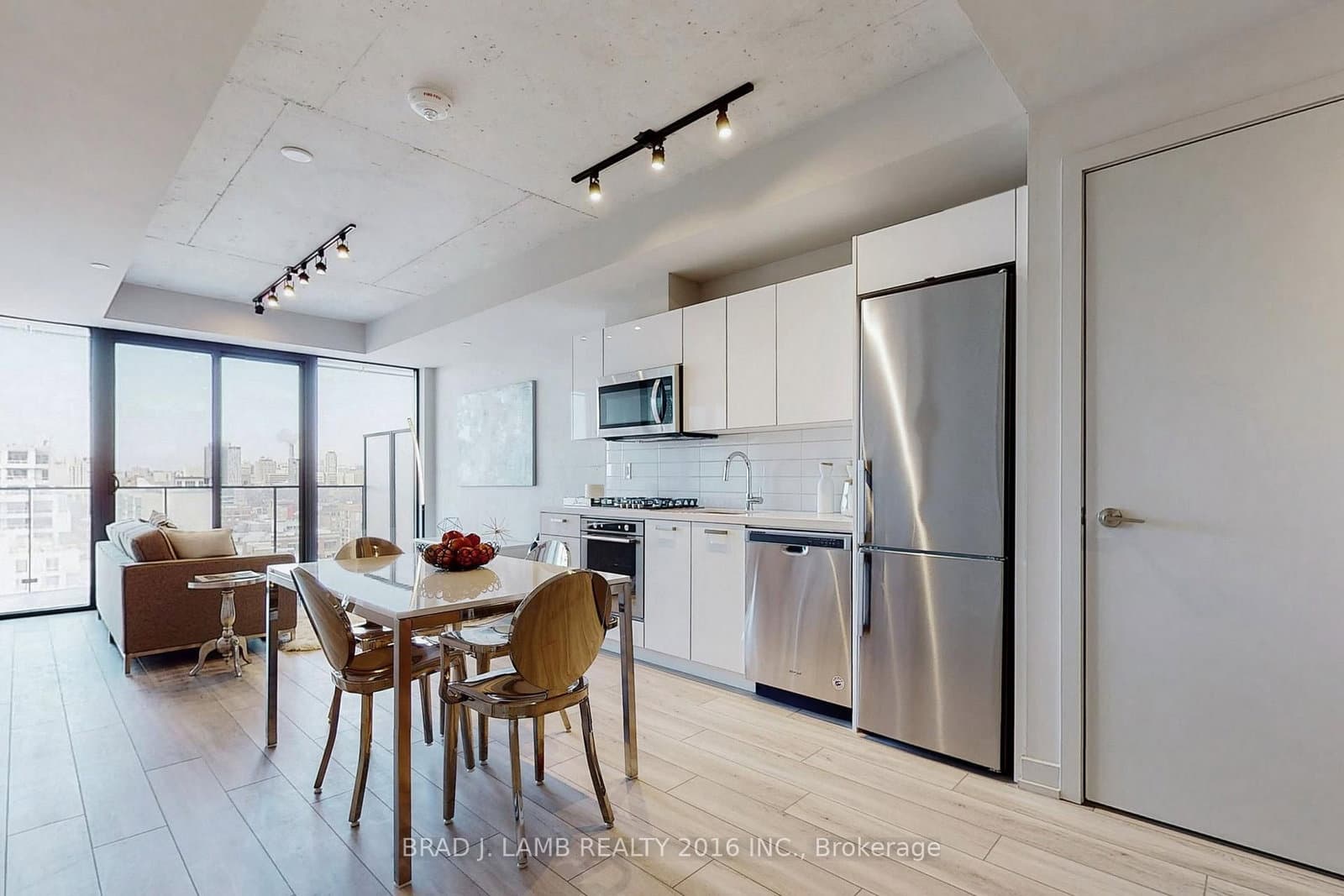 458 Richmond Street W, Unit 1601 thumbnail 7