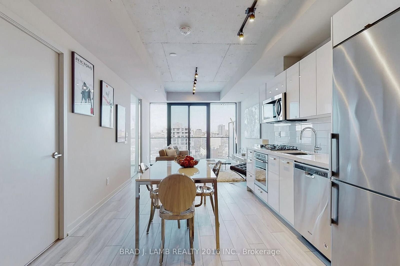 458 Richmond Street W, Unit 1601 thumbnail 8