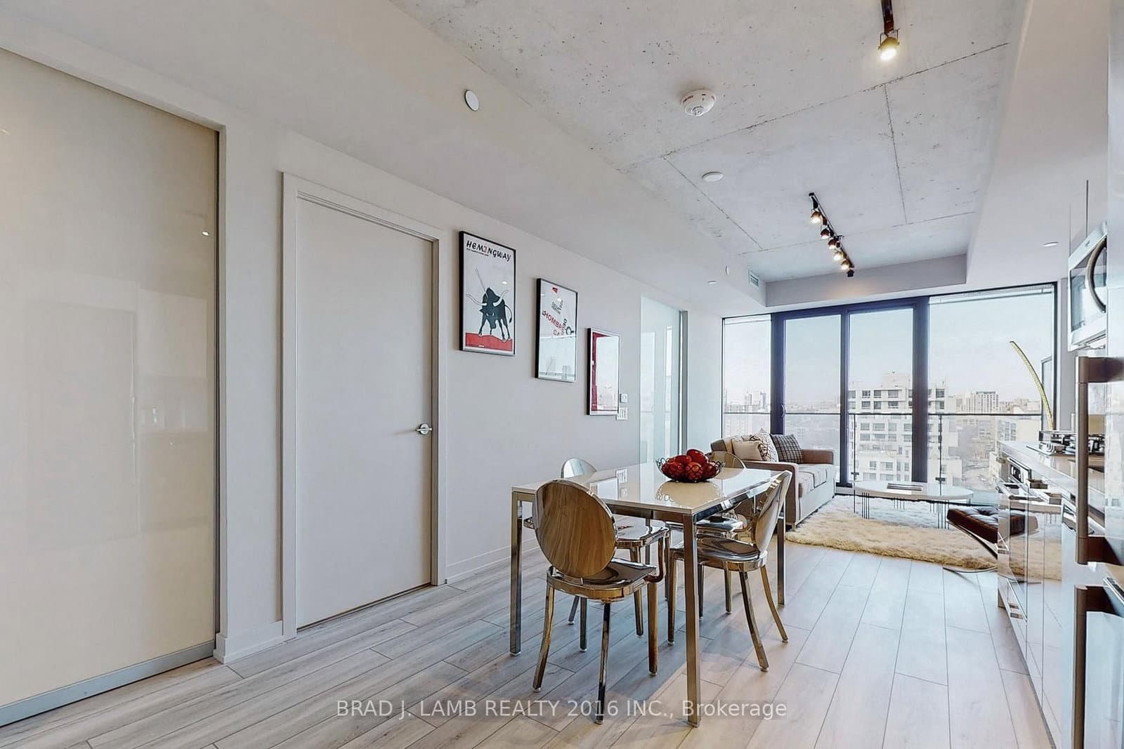 458 Richmond Street W, Unit 1601 thumbnail 9