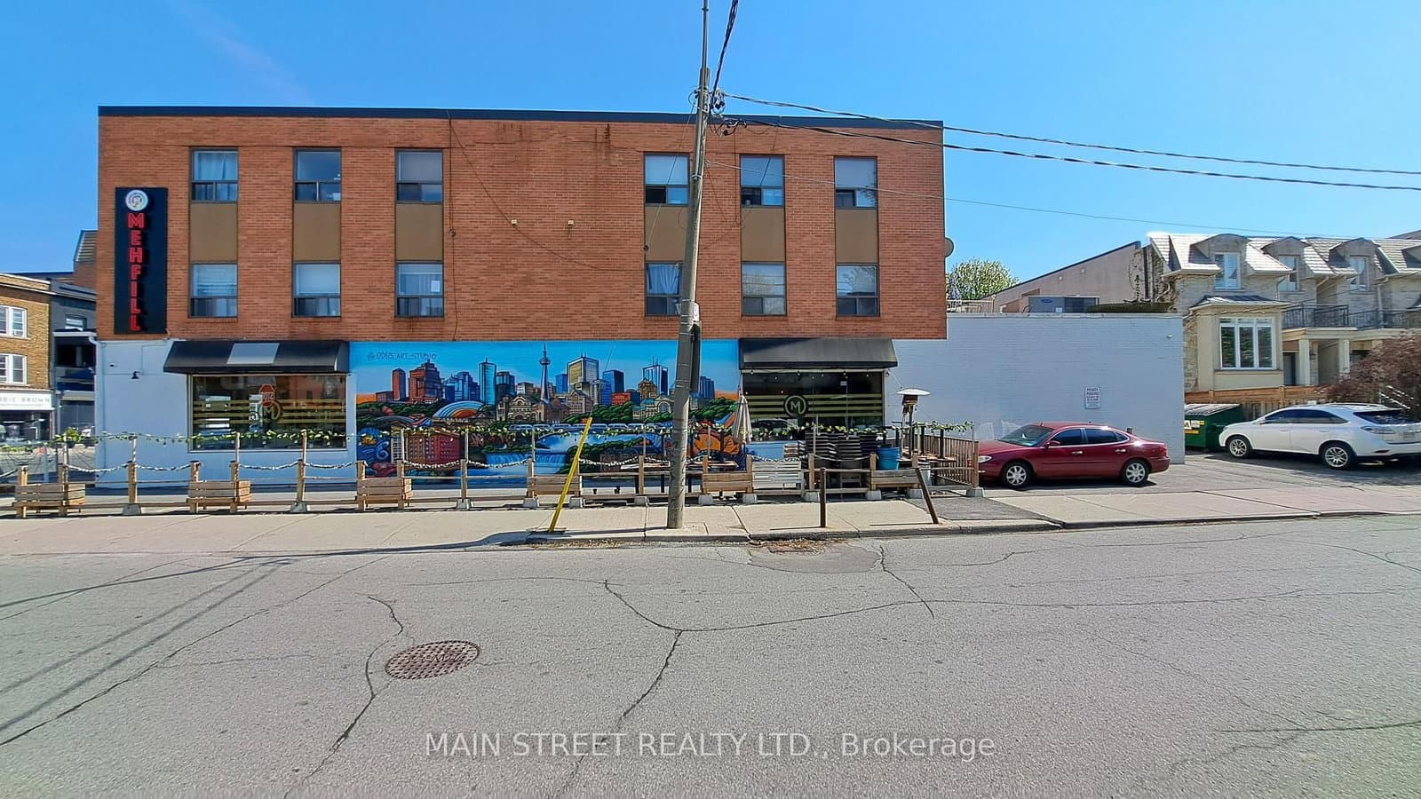 2588 & 2590 Yonge Street thumbnail 2