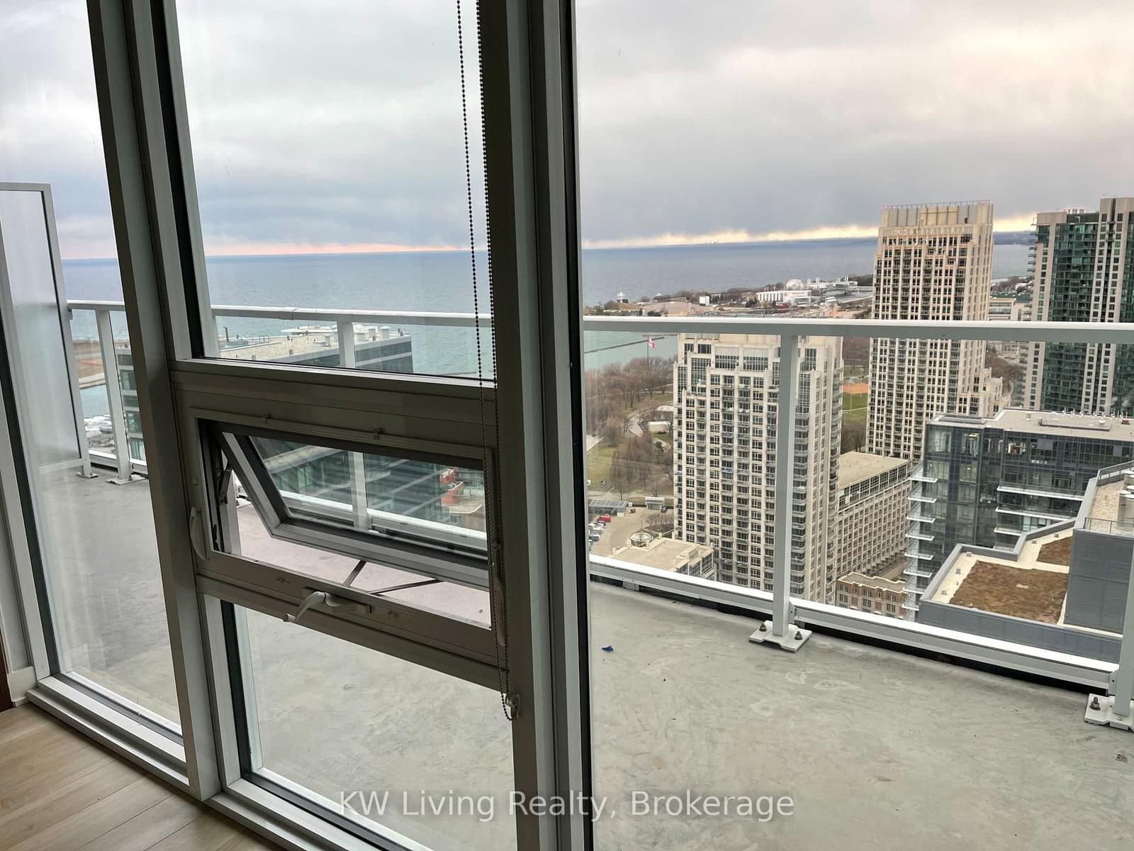 19 Bathurst Street, Unit 4202 thumbnail 12
