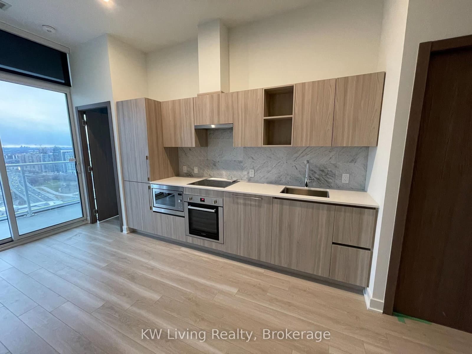19 Bathurst Street, Unit 4202 thumbnail 5