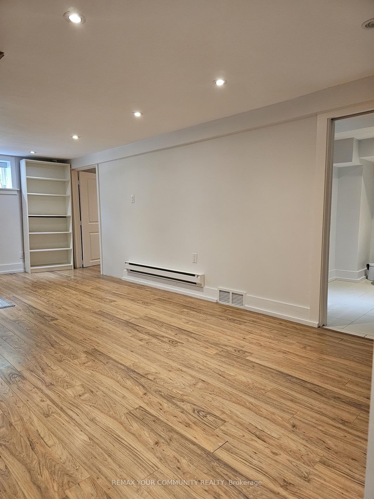 222 Patricia Avenue, Unit Basement thumbnail 16