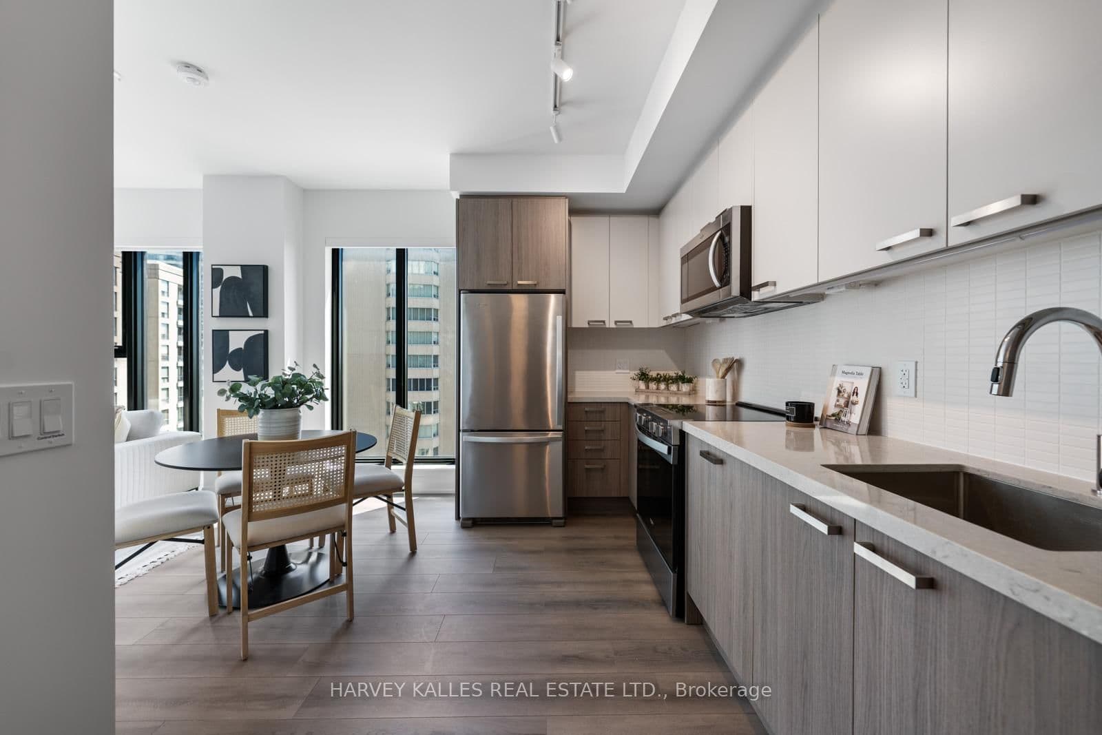 20 Soudan Avenue, Unit 1001 thumbnail 24