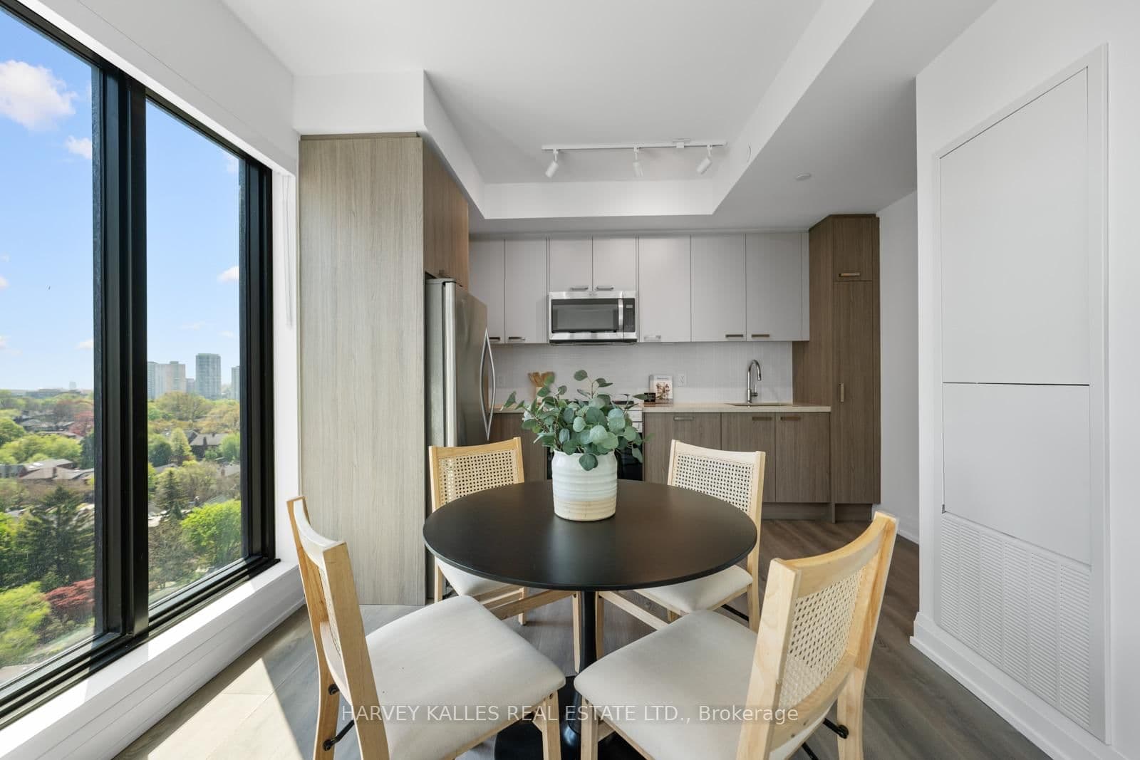 20 Soudan Avenue, Unit 1001 thumbnail 31
