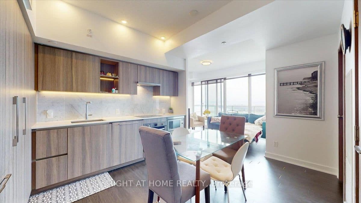 19 Bathurst Street, Unit 3011 thumbnail 3