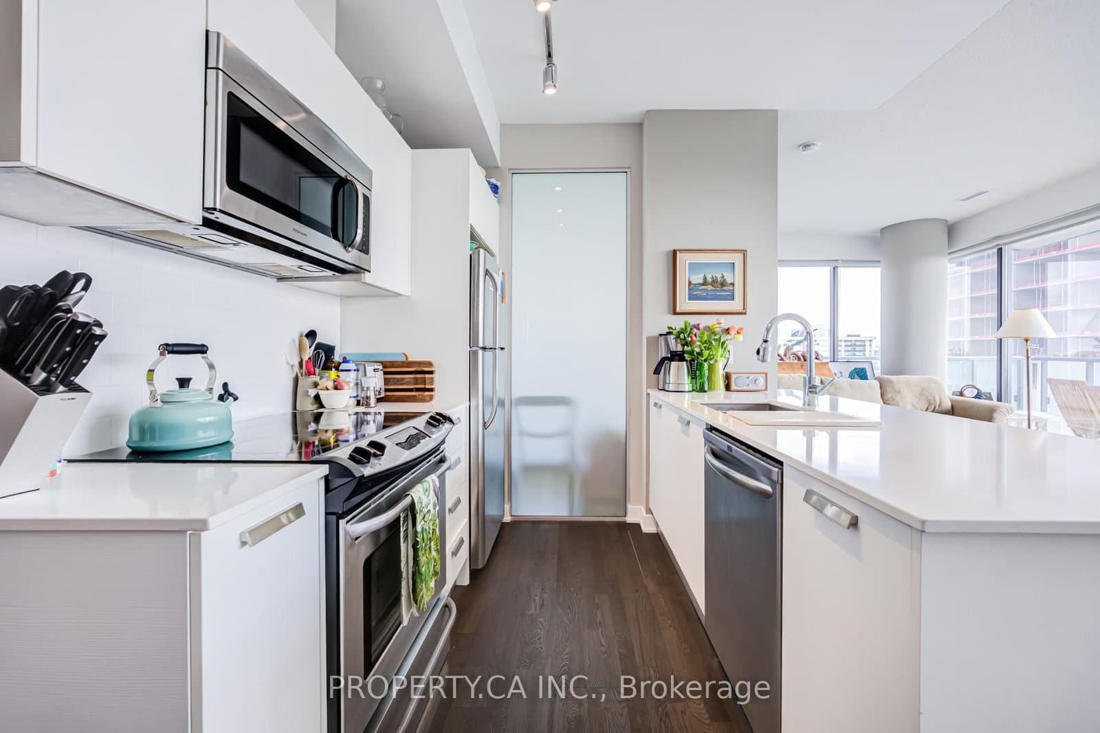 1815 Yonge Street, Unit 1906 thumbnail 2