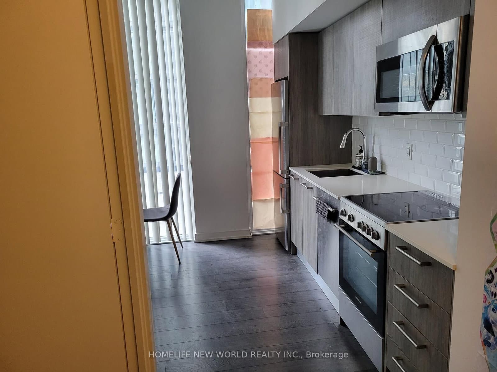28 Wellesley Street E, Unit 507 thumbnail 12