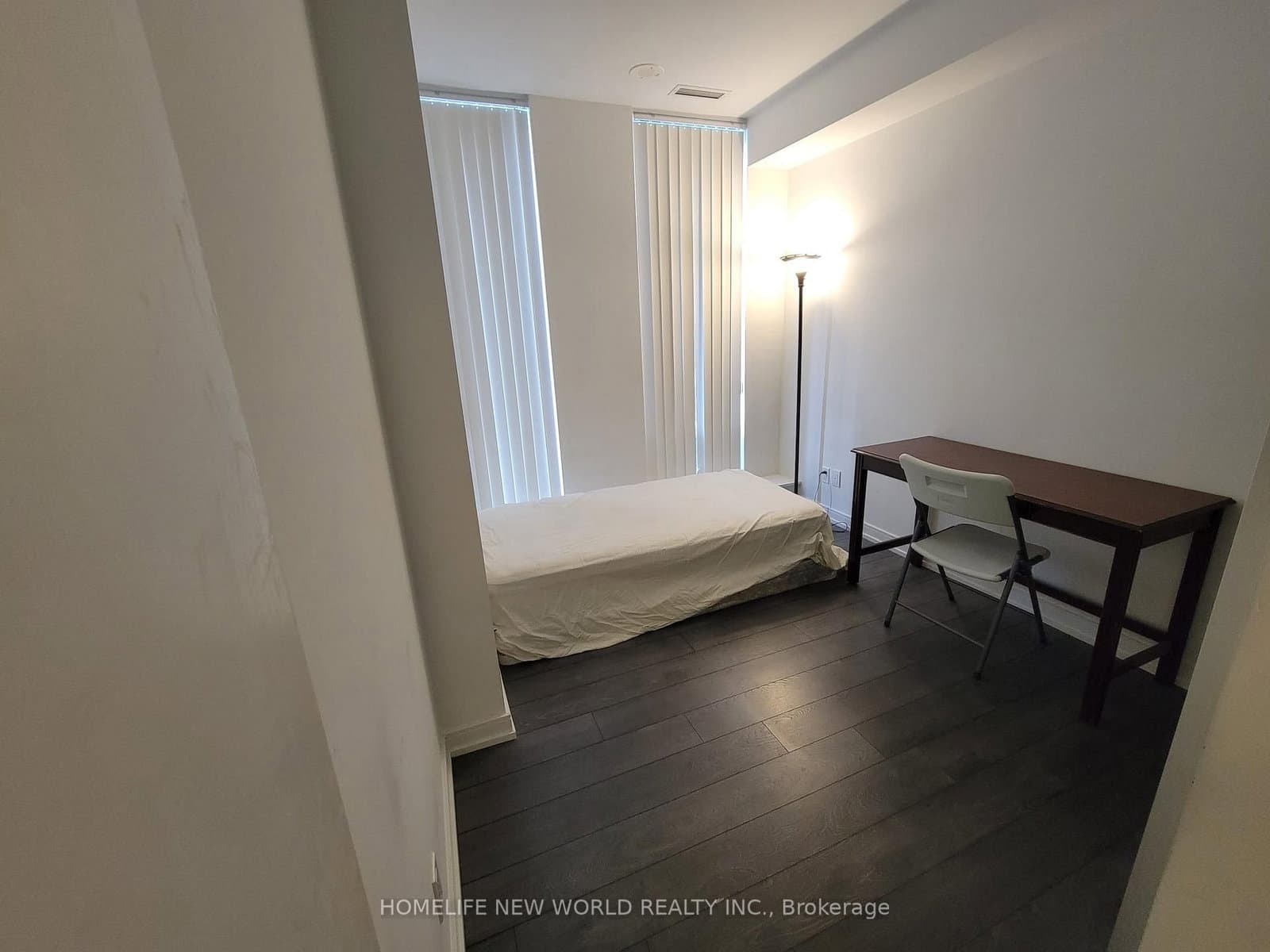28 Wellesley Street E, Unit 507 thumbnail 7
