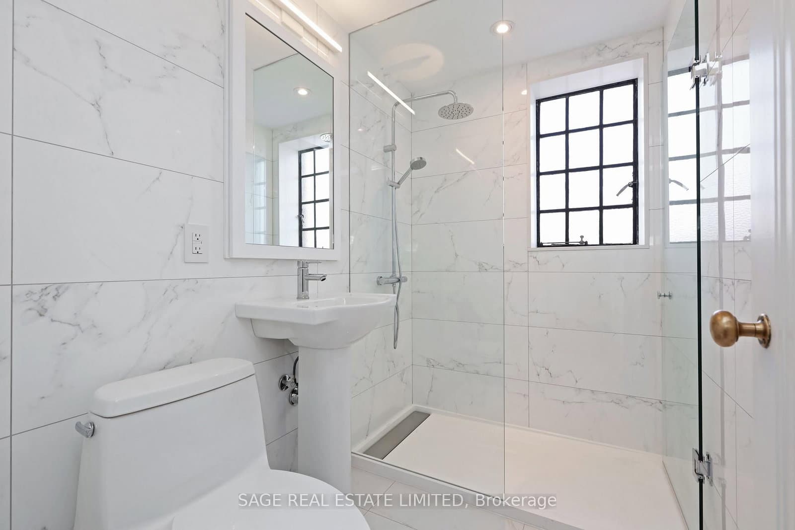 150 Balmoral Avenue, Unit 304 thumbnail 13