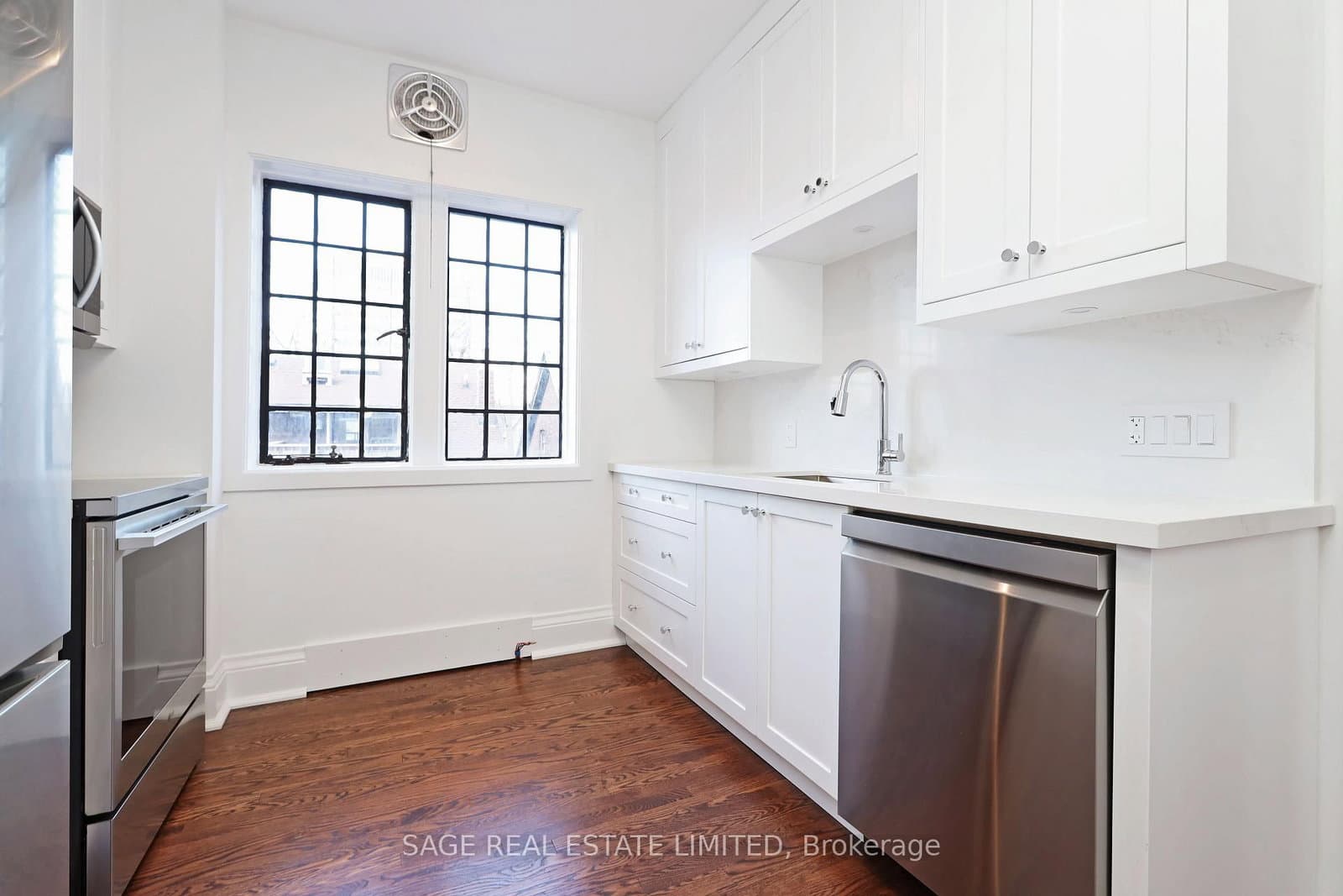 150 Balmoral Avenue, Unit 304 thumbnail 6