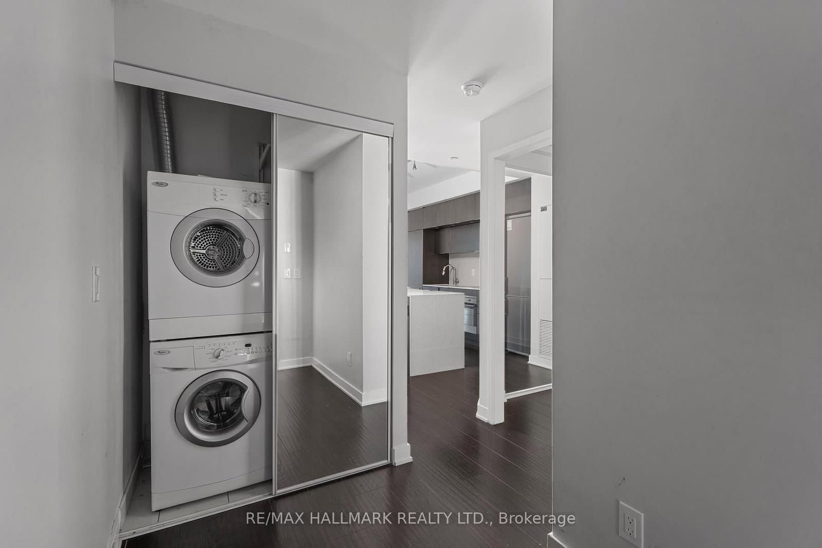 170 Sumach Street, Unit 1407 thumbnail 11