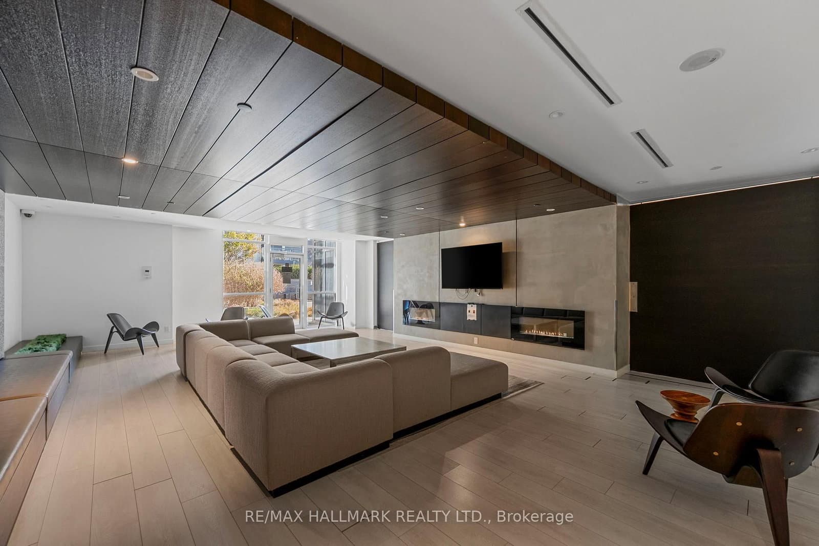 170 Sumach Street, Unit 1407 thumbnail 15