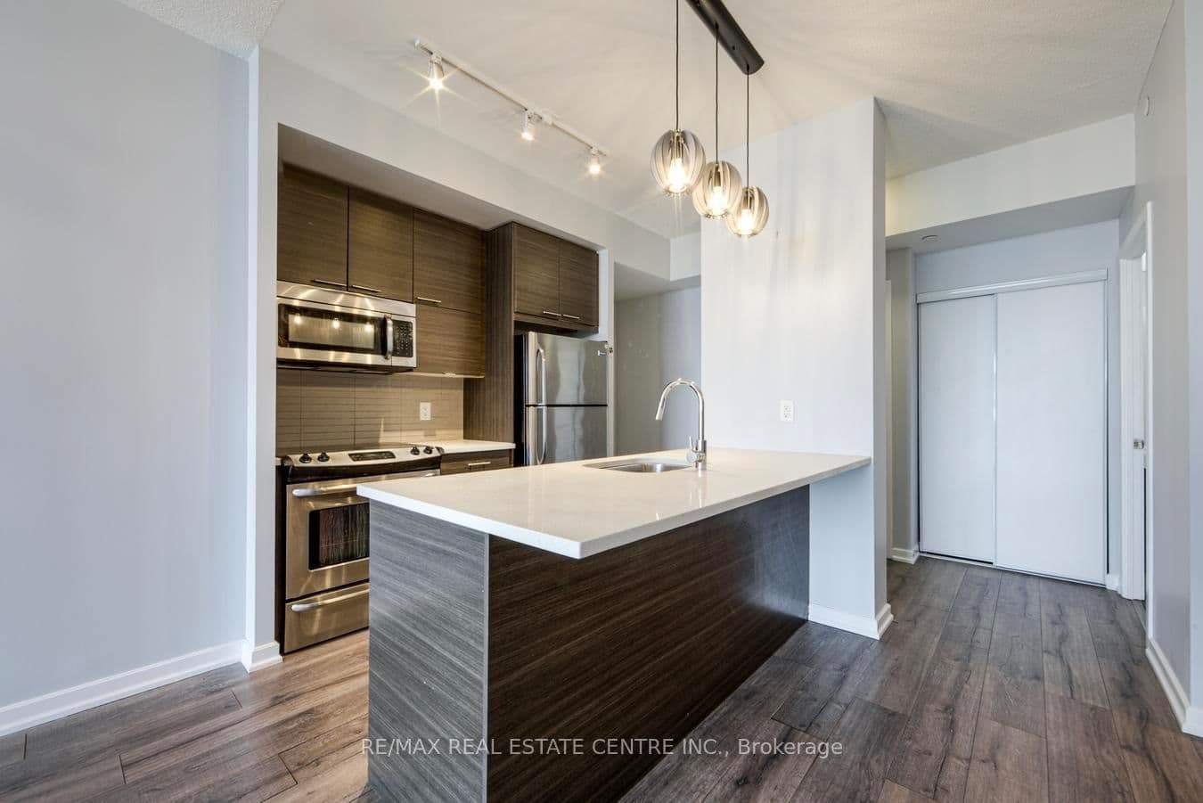 66 Forest Manor Road, Unit 2707 thumbnail 11