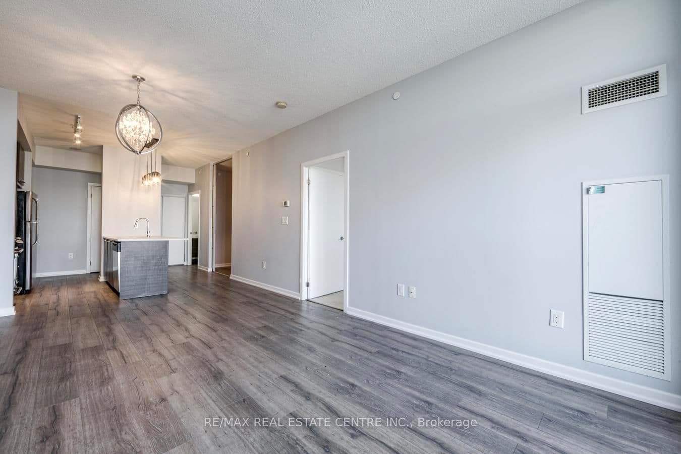 66 Forest Manor Road, Unit 2707 thumbnail 12