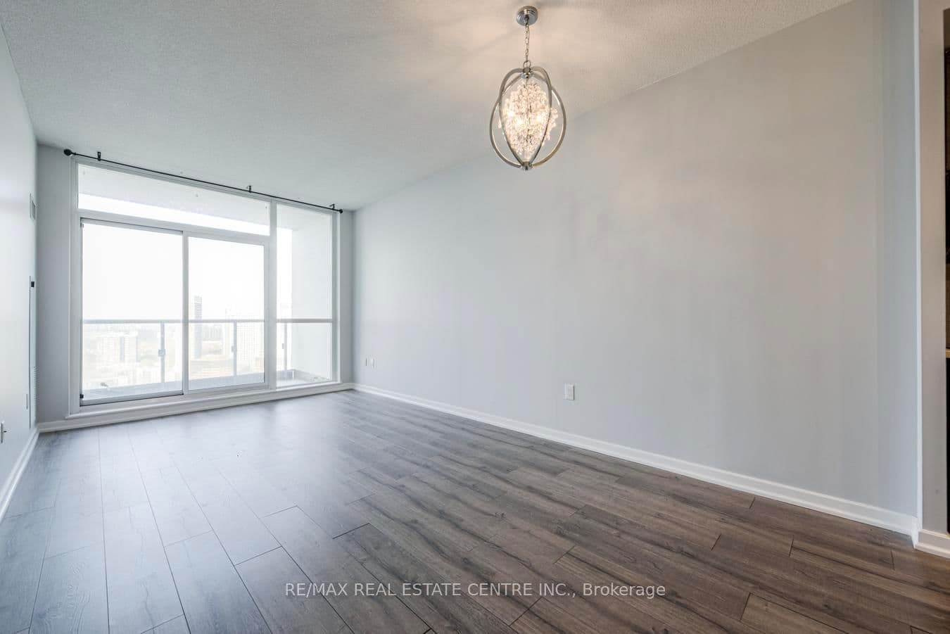 66 Forest Manor Road, Unit 2707 thumbnail 13
