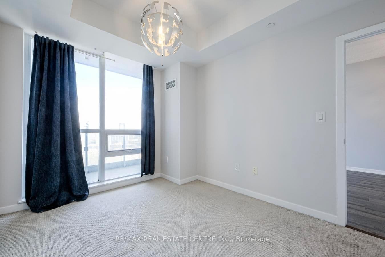 66 Forest Manor Road, Unit 2707 thumbnail 16