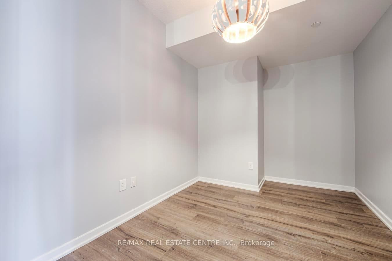 66 Forest Manor Road, Unit 2707 thumbnail 18