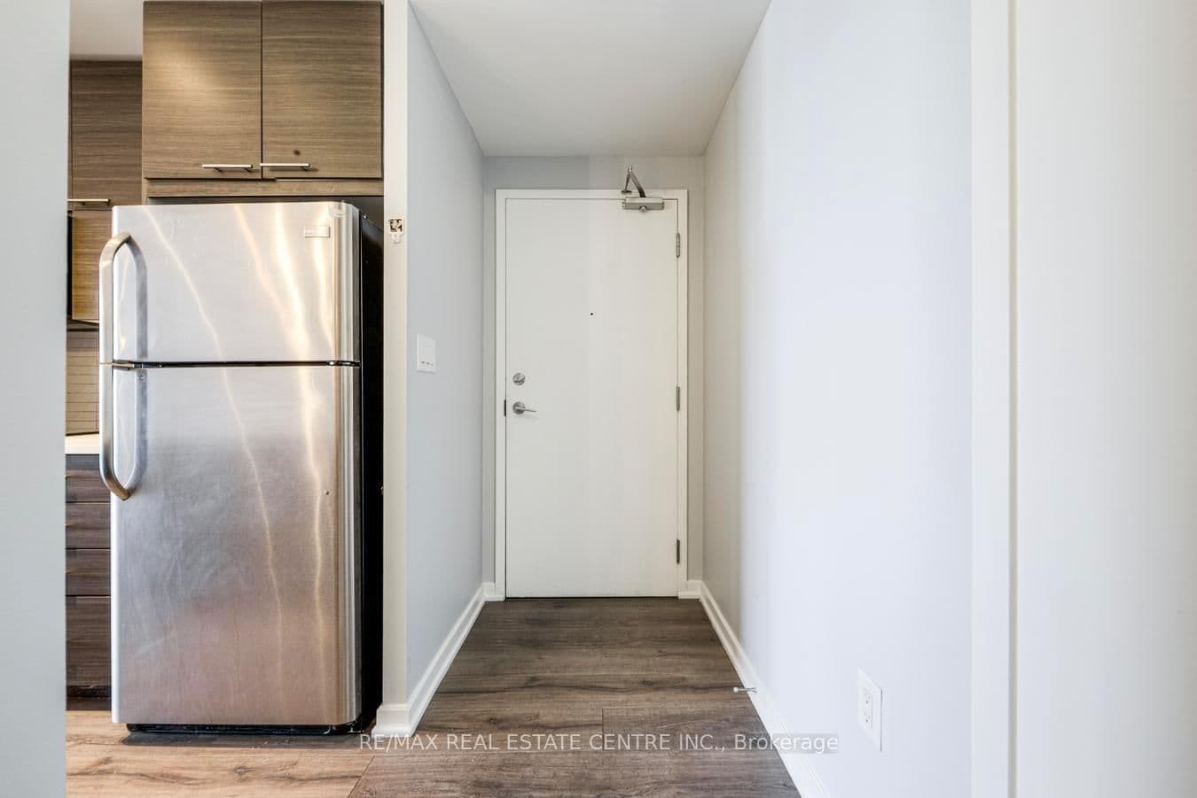 66 Forest Manor Road, Unit 2707 thumbnail 5