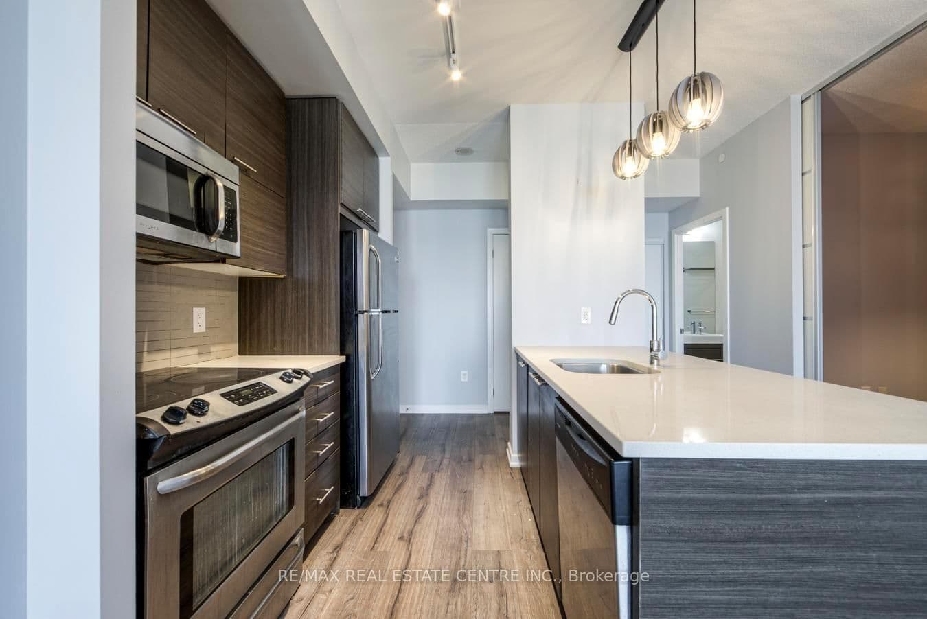 66 Forest Manor Road, Unit 2707 thumbnail 7