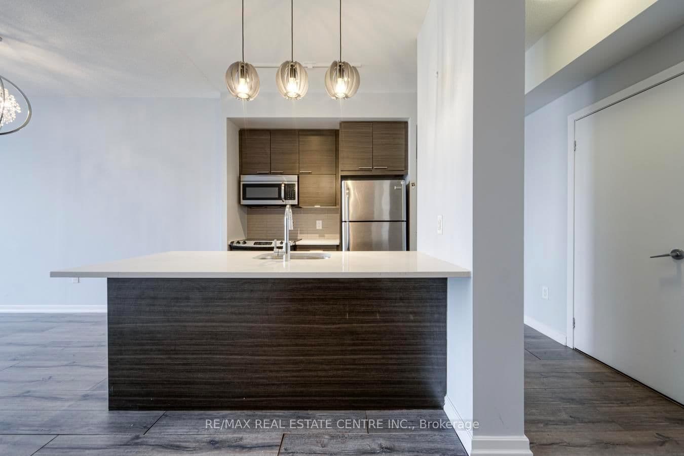 66 Forest Manor Road, Unit 2707 thumbnail 8