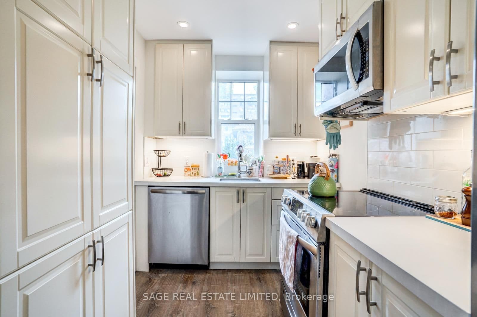 48 Lawton Boulevard, Unit 15 thumbnail 12