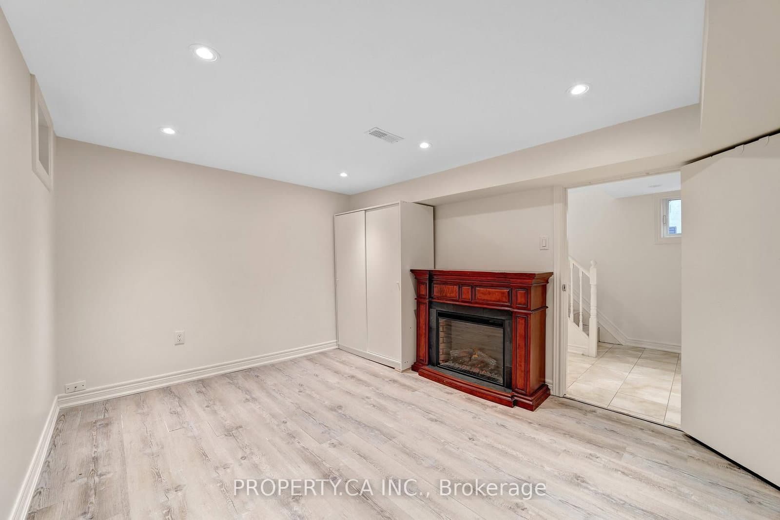 493 Winnette Avenue thumbnail 3