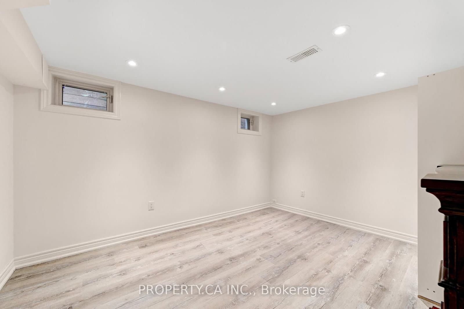 493 Winnette Avenue thumbnail 9