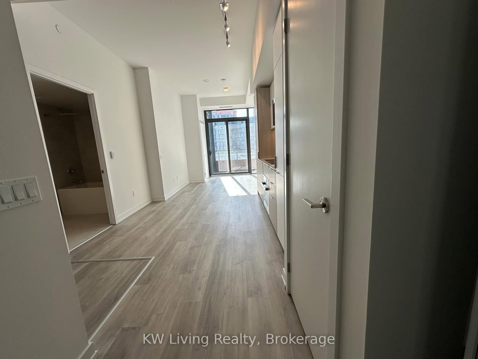 28 Eastern Avenue, Unit 616 thumbnail 2