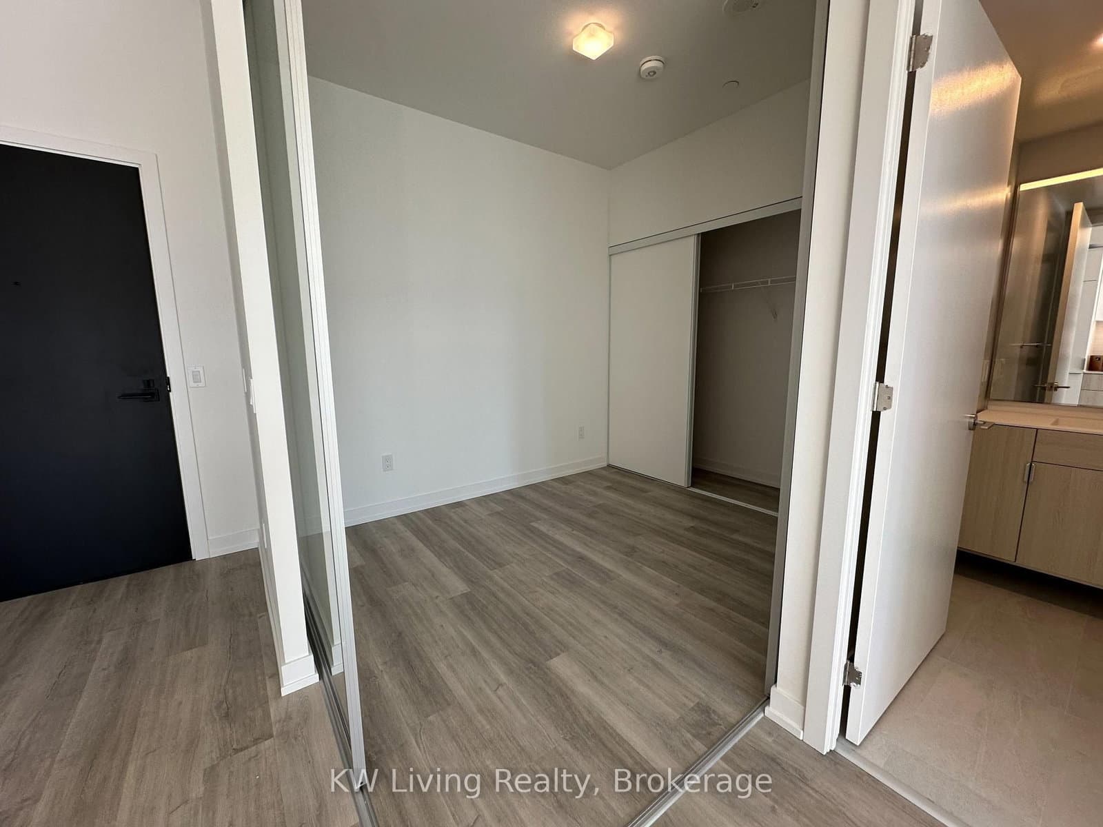28 Eastern Avenue, Unit 616 thumbnail 4