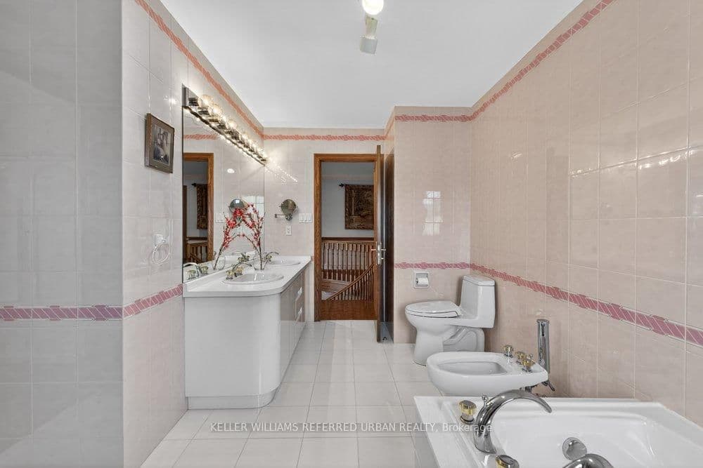 162 Codsell Avenue thumbnail 28