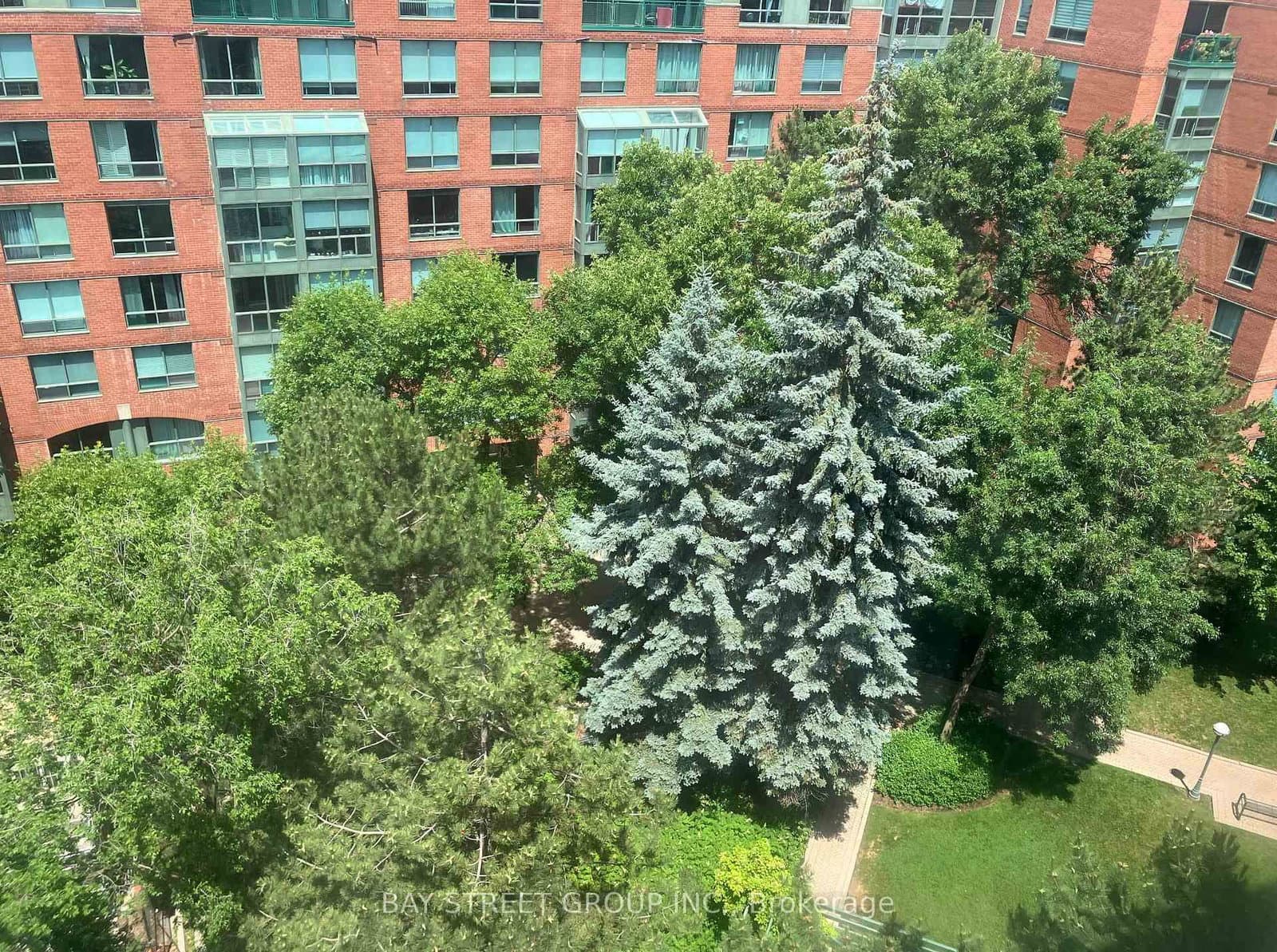284 Bloor Street W, Unit 902 thumbnail 8