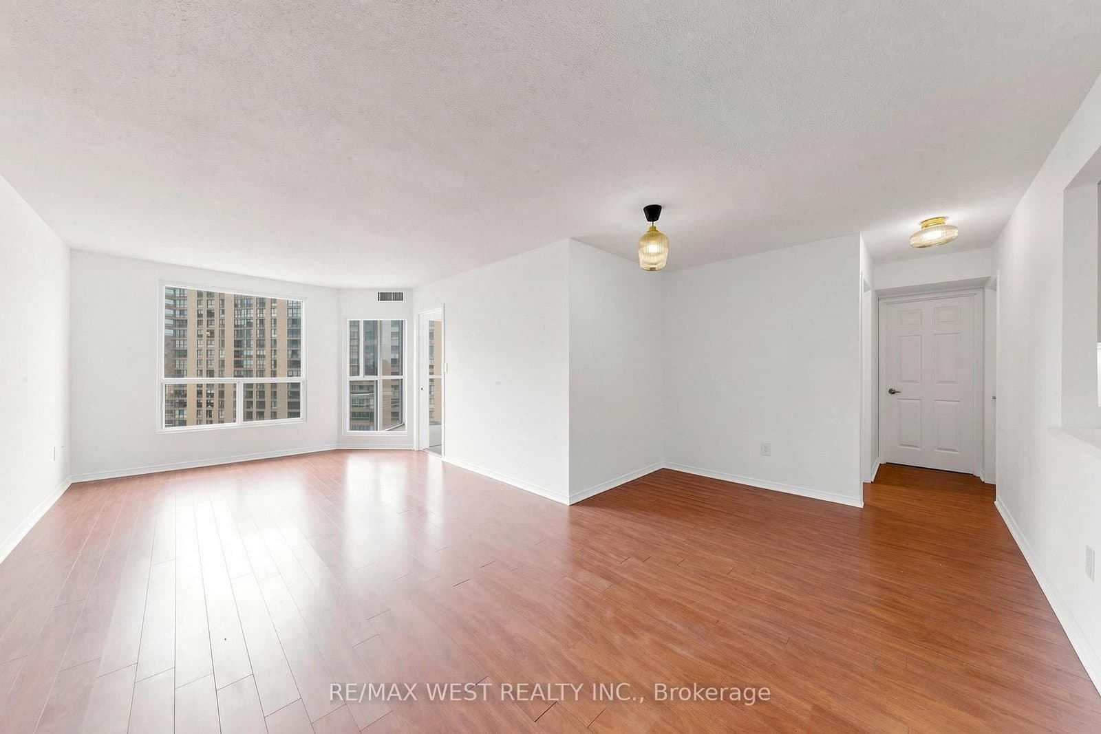 5 Concorde Place, Unit 1302 thumbnail 13