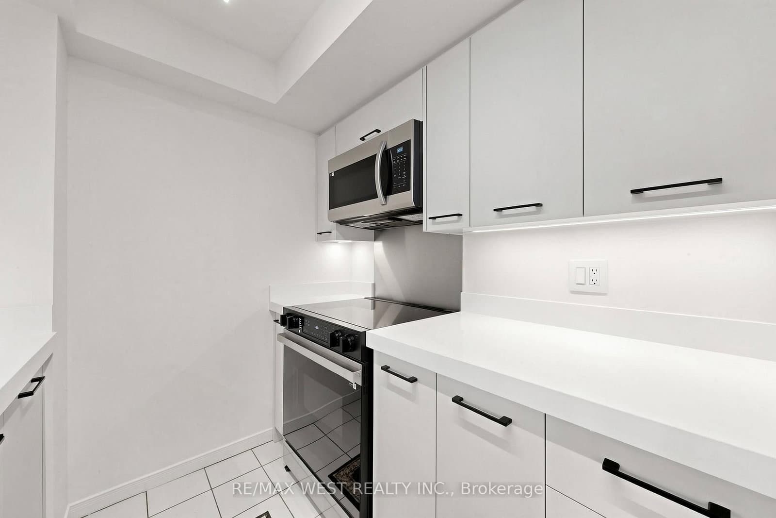 5 Concorde Place, Unit 1302 thumbnail 20