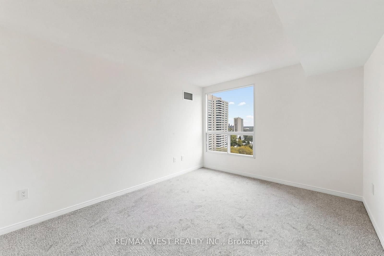 5 Concorde Place, Unit 1302 thumbnail 21