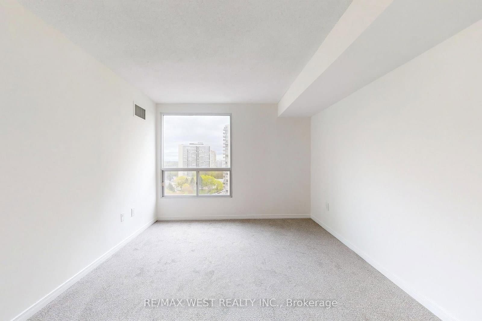5 Concorde Place, Unit 1302 thumbnail 22